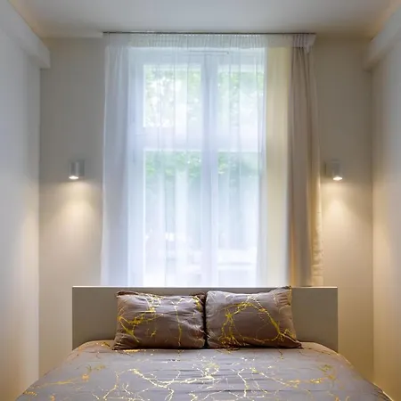 Citycenter 3 Bedroom Apartment, Free Parking *