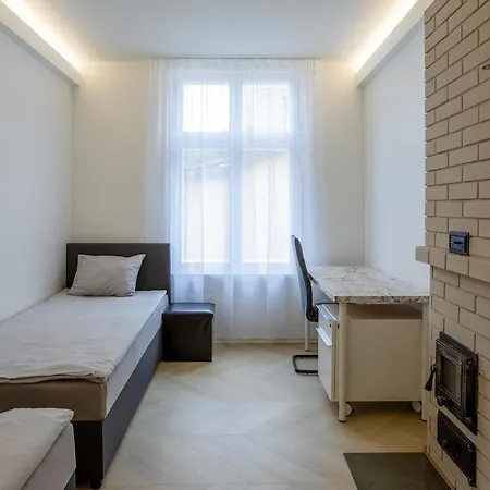 Apartment Citycenter 3 Bedroom Apartment, Free Parking