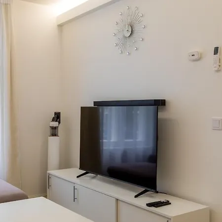 Citycenter 3 Bedroom Apartment, Free Parking *