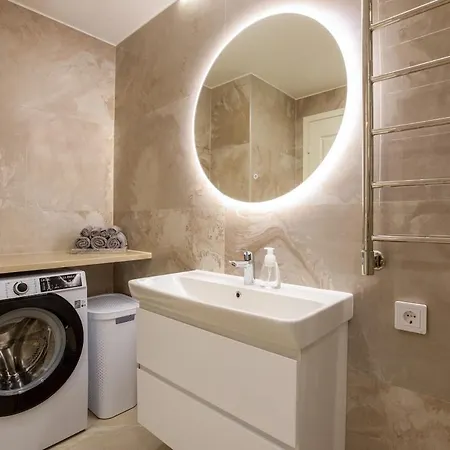 Apartment Citycenter 3 Bedroom Apartment, Free Parking *