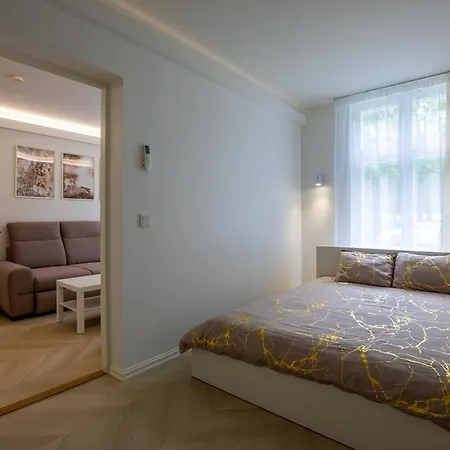 Citycenter 3 Bedroom Apartment, Free Parking