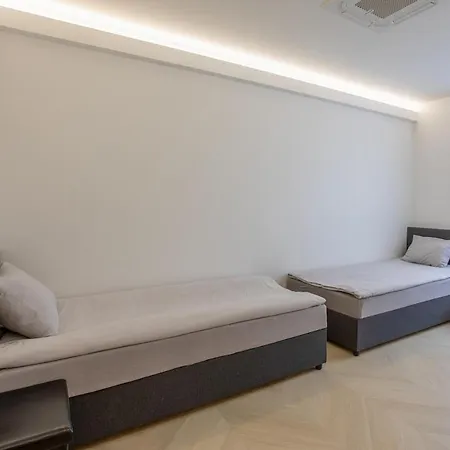 Apartment Citycenter 3 Bedroom Apartment, Free Parking Parnu